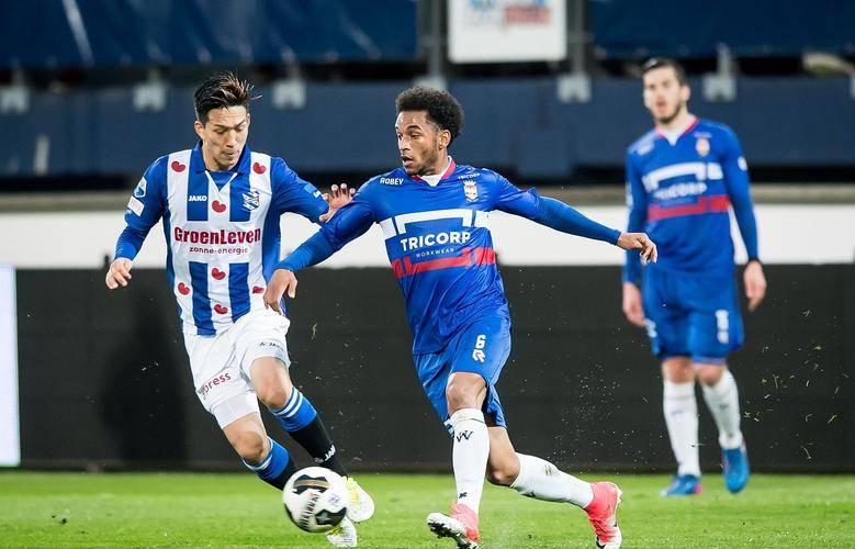 力求在比赛 力求在比赛