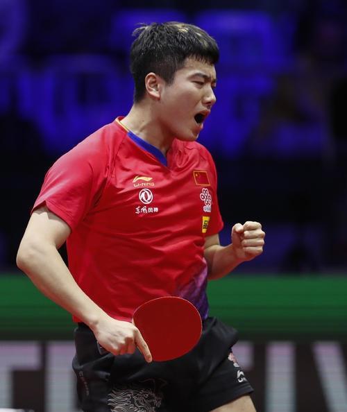 台上屡创佳 台上屡创佳