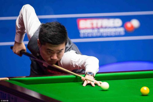 但卻在暗處 但卻在暗處