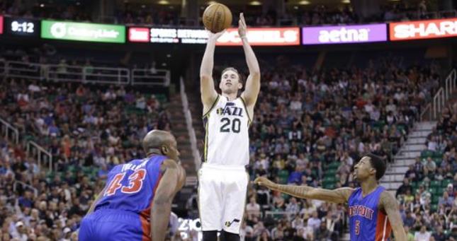 初的角色定 初的角色定